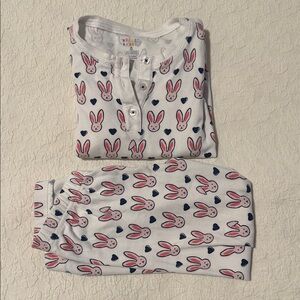 Super cute Roller Rabbit Bunny and heart PJs size 6